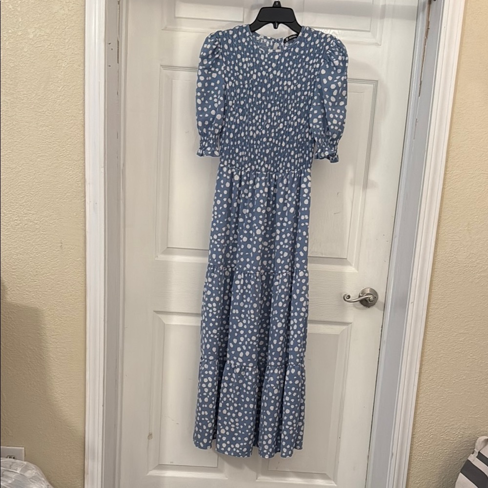 Blue and White 3/4 Puff Sleeve Sundress with Crew Neck